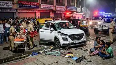 लव मैरिज से खफा परिजनों ने बेटी को उठाया, भागते वक्त बेकाबू कार ने 6 को रौंदा