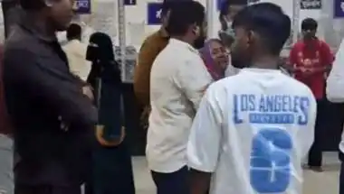 आग बुझाते-बुझाते केमिकल ड्रम में भयंकर ब्लास्ट: 14 दमकलकर्मी बुरी तरह झुलसे, 4 की हालत नाजुक; मची चीख-पुकार