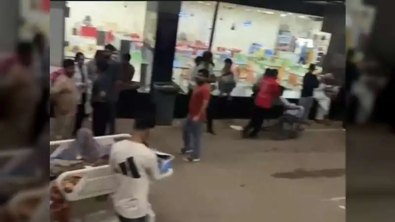अस्पताल के ऑपरेशन थिएटर में लगी भयंकर आग! दम घुटने लगा तो खुले आसमान के नीचे भागे मरीज