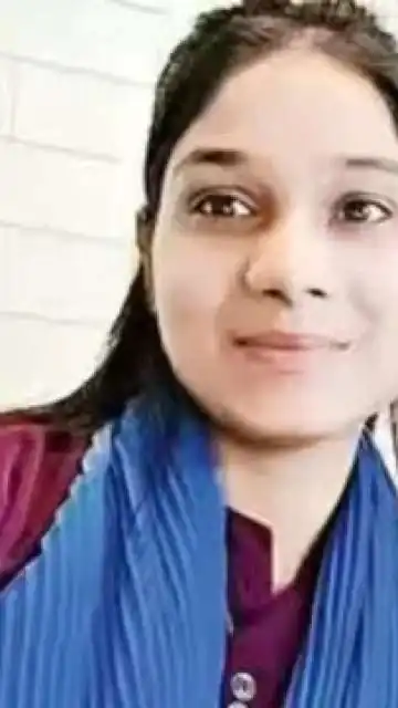 वायरल वीडियो से नाराज पिता-भाई ने 22 साल की बेटी को हथौड़े से मार डाला; बचने के लिए रची हादसे की कहानी