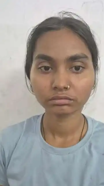 बॉयफ्रेंड के इश्क में अंधी गर्लफ्रेंड ने रची लूट,अब गर्लफ्रेंड सलाखों के पीछे और प्रेमी फरार