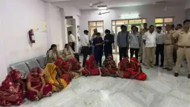 भीड़ में घुल-मिलकर गहने उड़ाने वाली 28 महिलाएं एक साथ गिरफ्तार