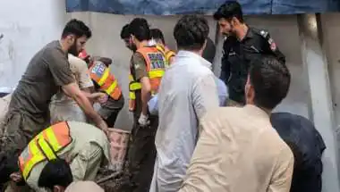 सुबह हंसते हुए स्कूल गए थे बच्चे, स्कूल की छत गिरी लौटीं 28 लाशें , मलबे में दबकर टूटी सांसें