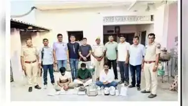 सरकारी डॉक्टर ने यूट्यूब से सीखी केमिस्ट्री और गांव में ही खोल दी MD ड्रग्स की फैक्ट्री
