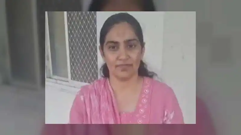 2 महिला कैदियों को चुपचाप जेल से निकालकर घर ले गई जेलर, अब खुद पहुंची सलाखों के पीछे