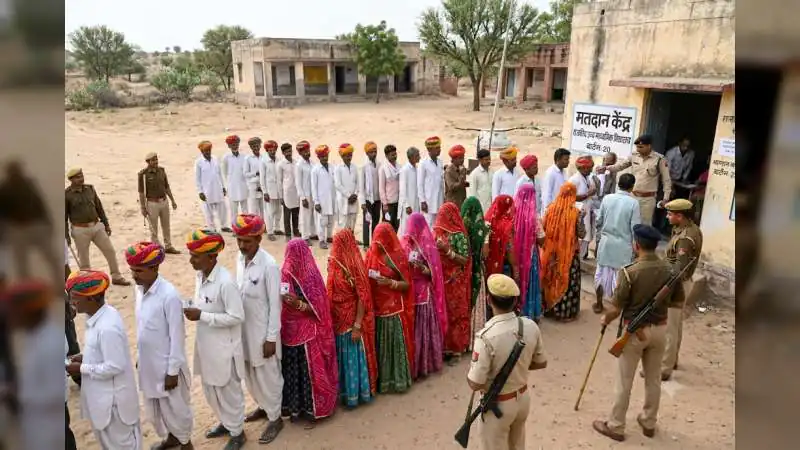 13 जिला परिषद सीटों पर फंसा पेंच, कल वोट डालने से पहले जरूर देखें ये लिस्ट
