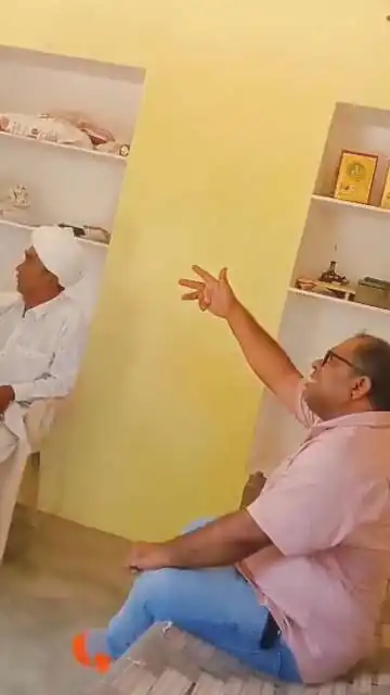पंचायत चुनाव से पहले 75 हजार की रिश्वत, वीडियो बनते ही भागे अधिकारी